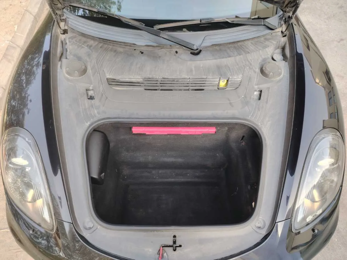 Car image 24