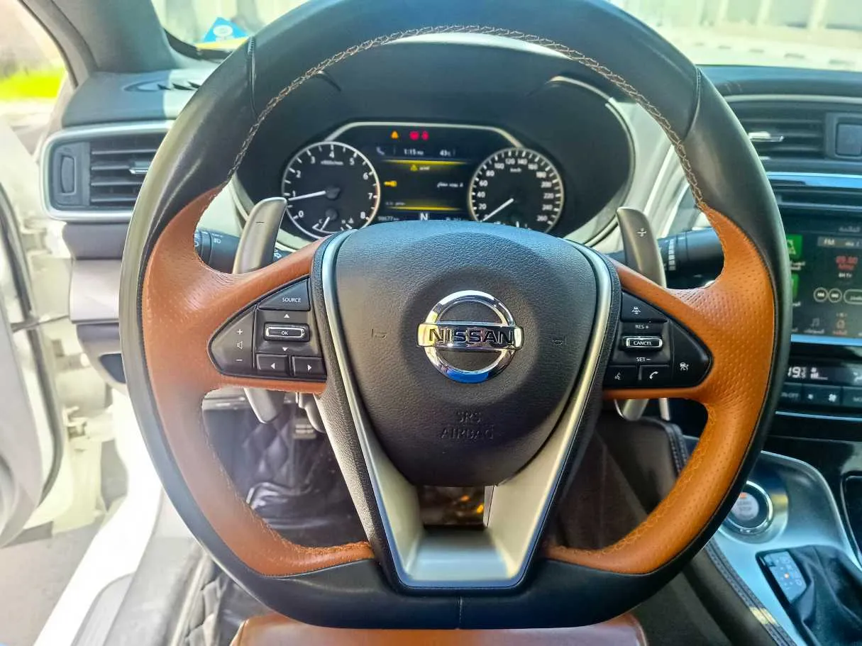 Car image 28