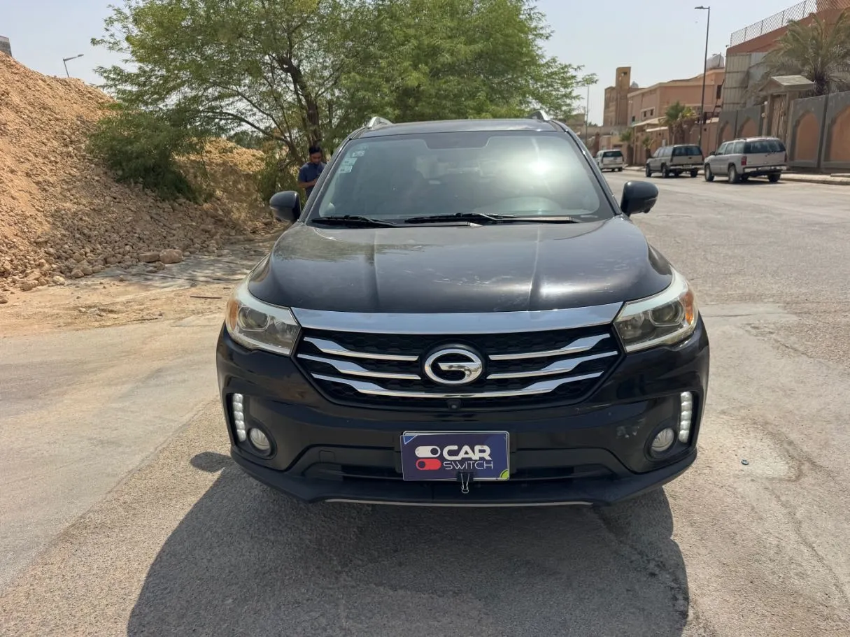 Car image 2