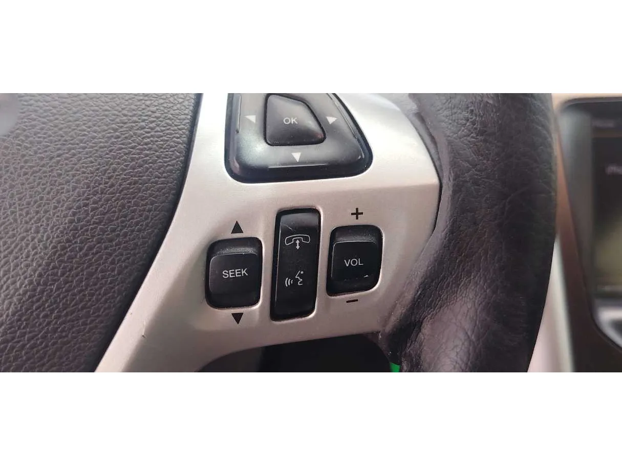 Car image 28