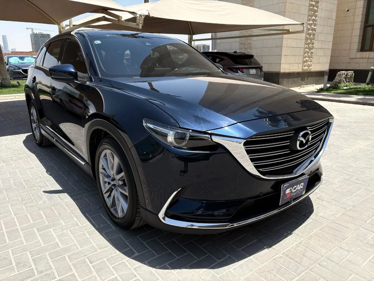 Car image 3