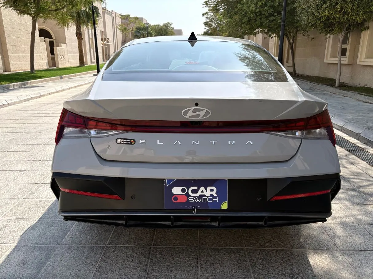 Car image 6