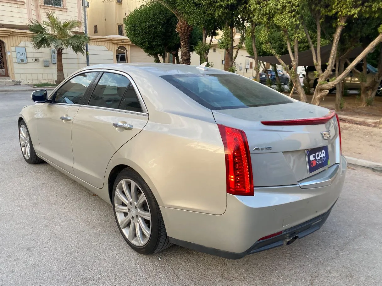Car image 7