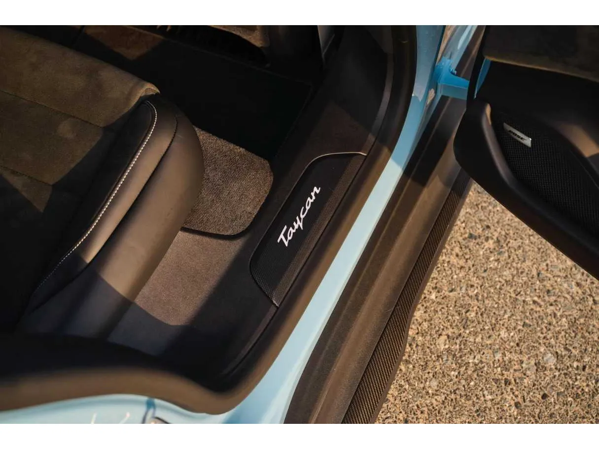 Car image 41
