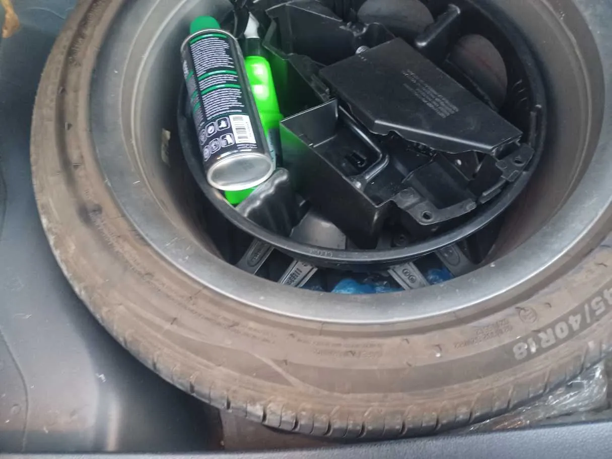 Car image 22