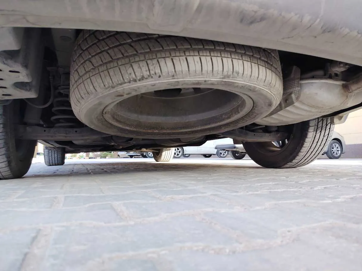 Car image 36