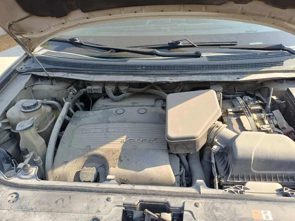 Car image 22
