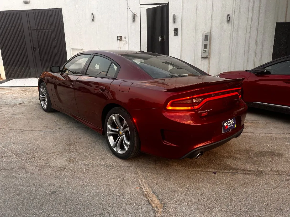 Car image 7