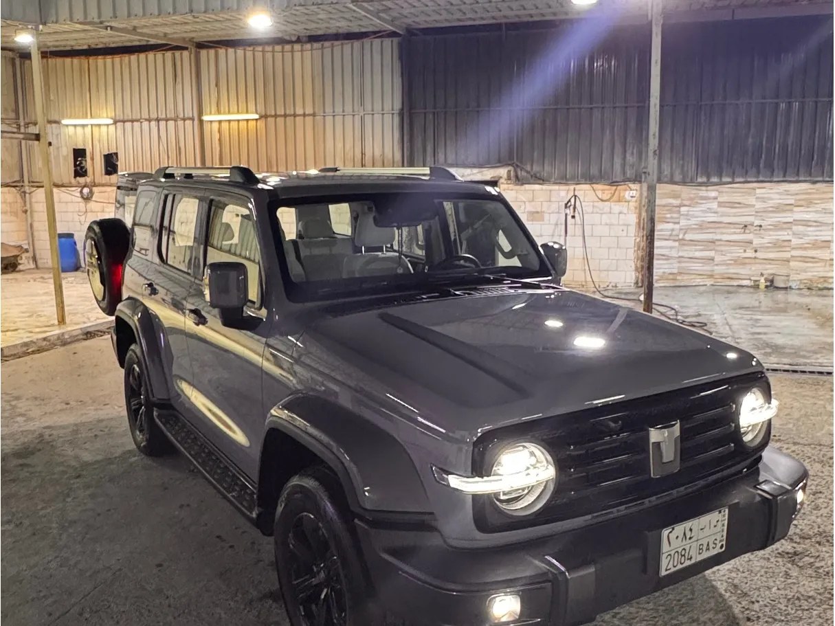 Car image 2