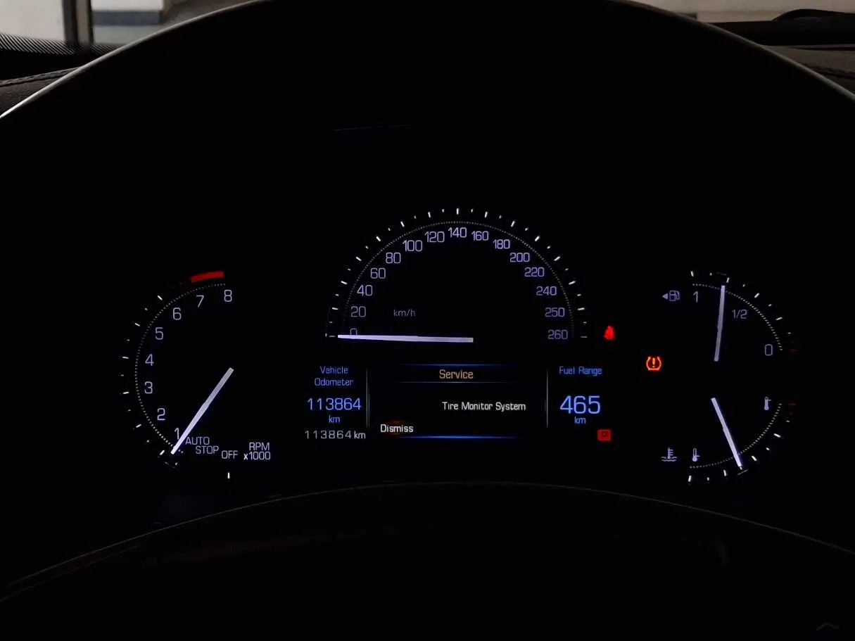 Car image 19
