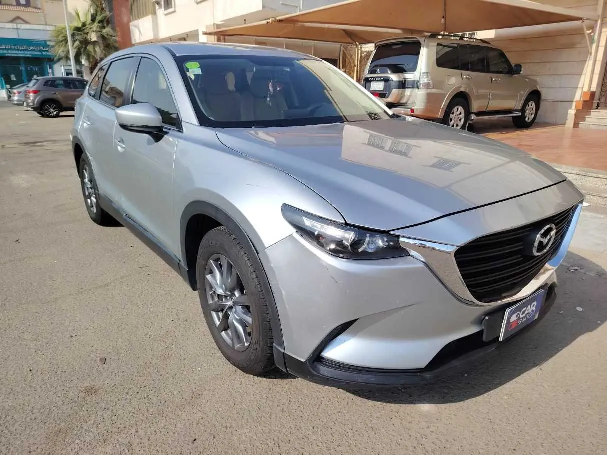 Car image 3