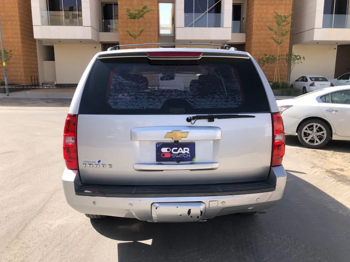 Car image 6