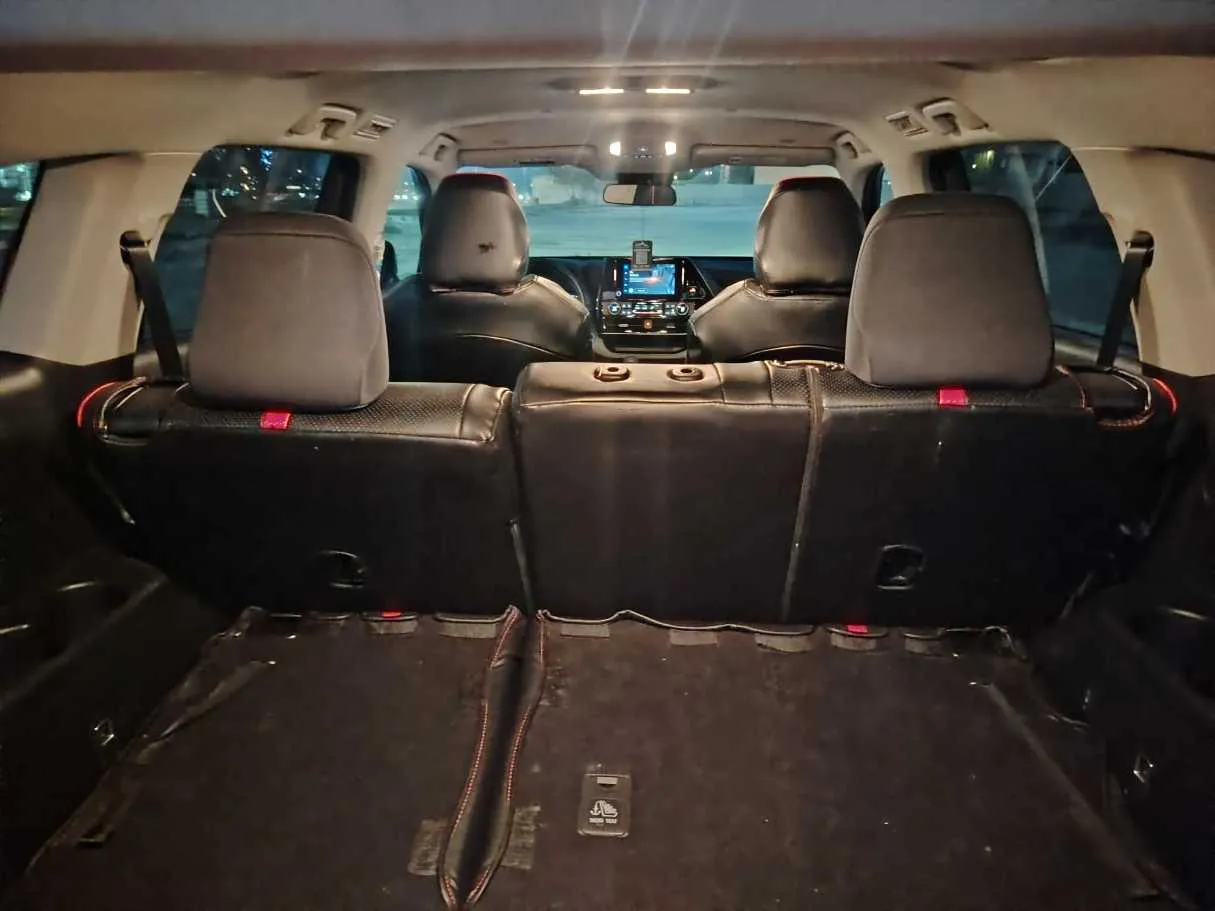Car image 35