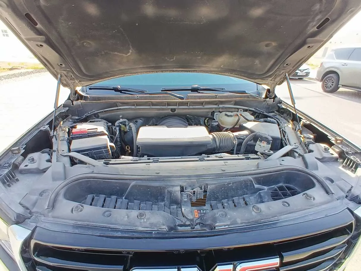 Car image 24