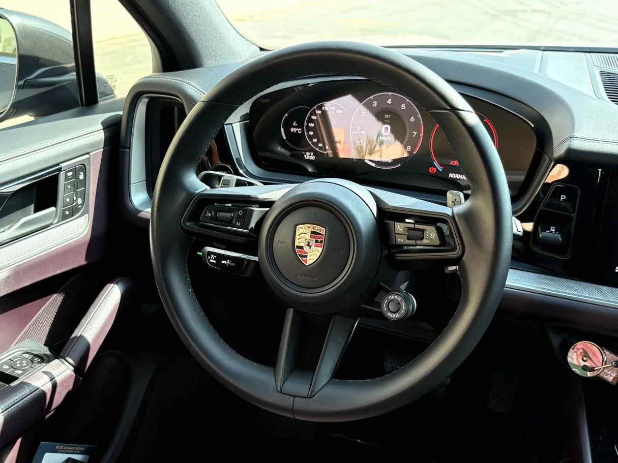 Car image 22