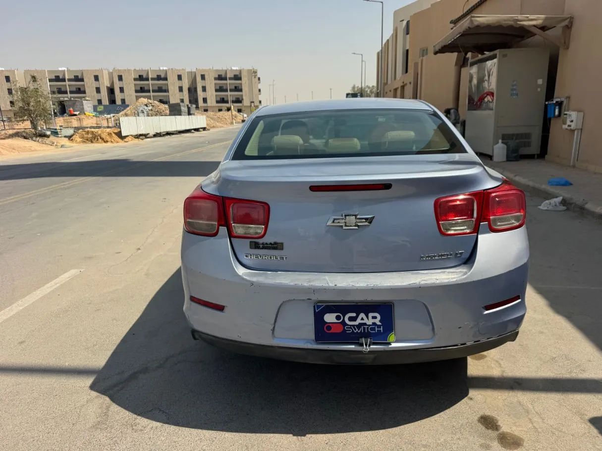 Car image 6