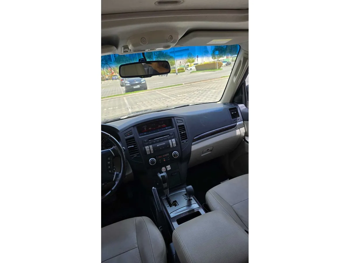 Car image 23