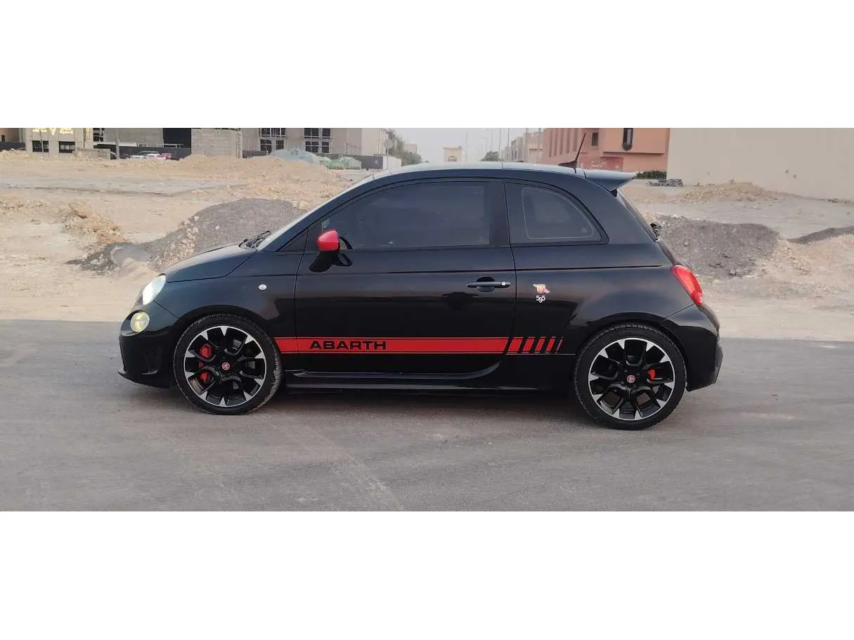 Car image 8