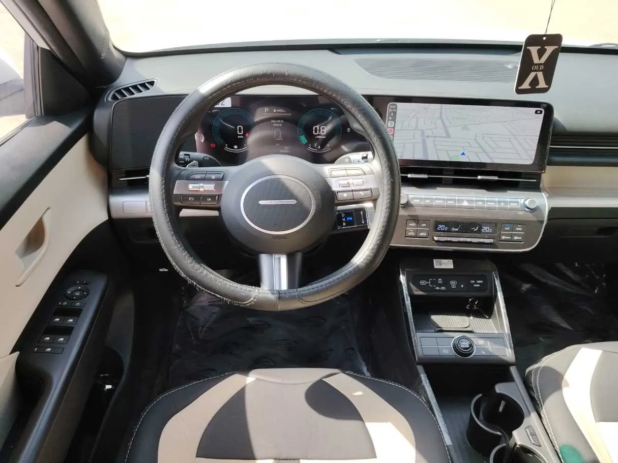 Car image 21
