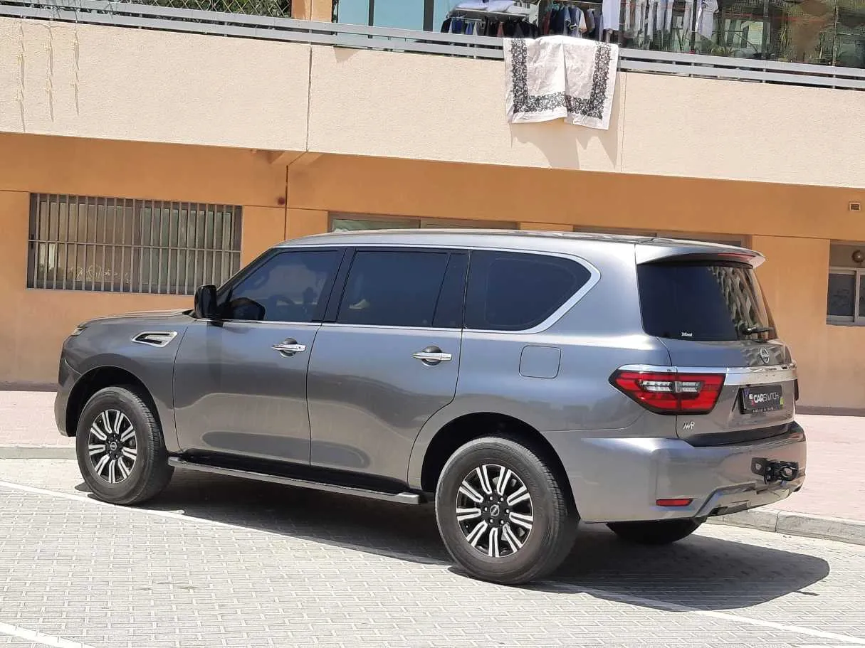 Car image 7