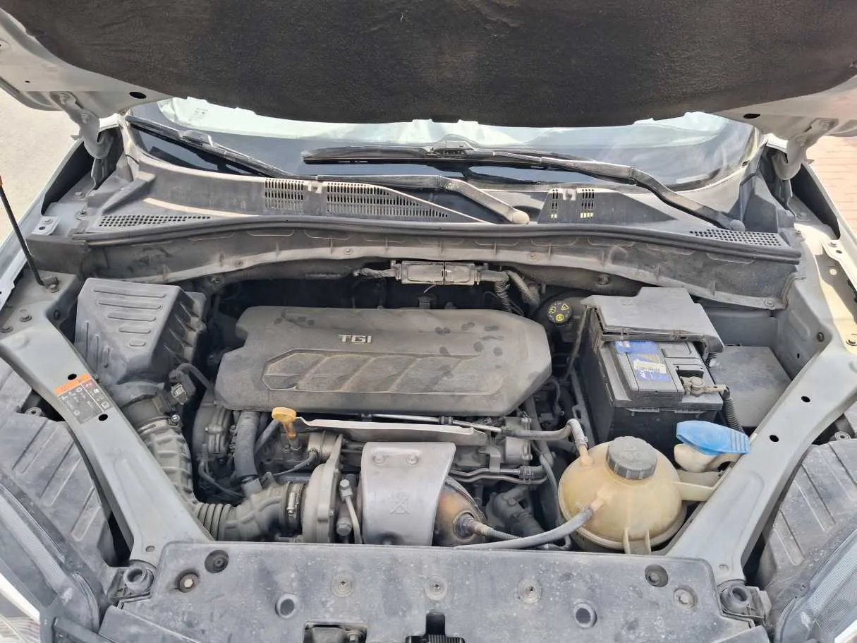 Car image 22