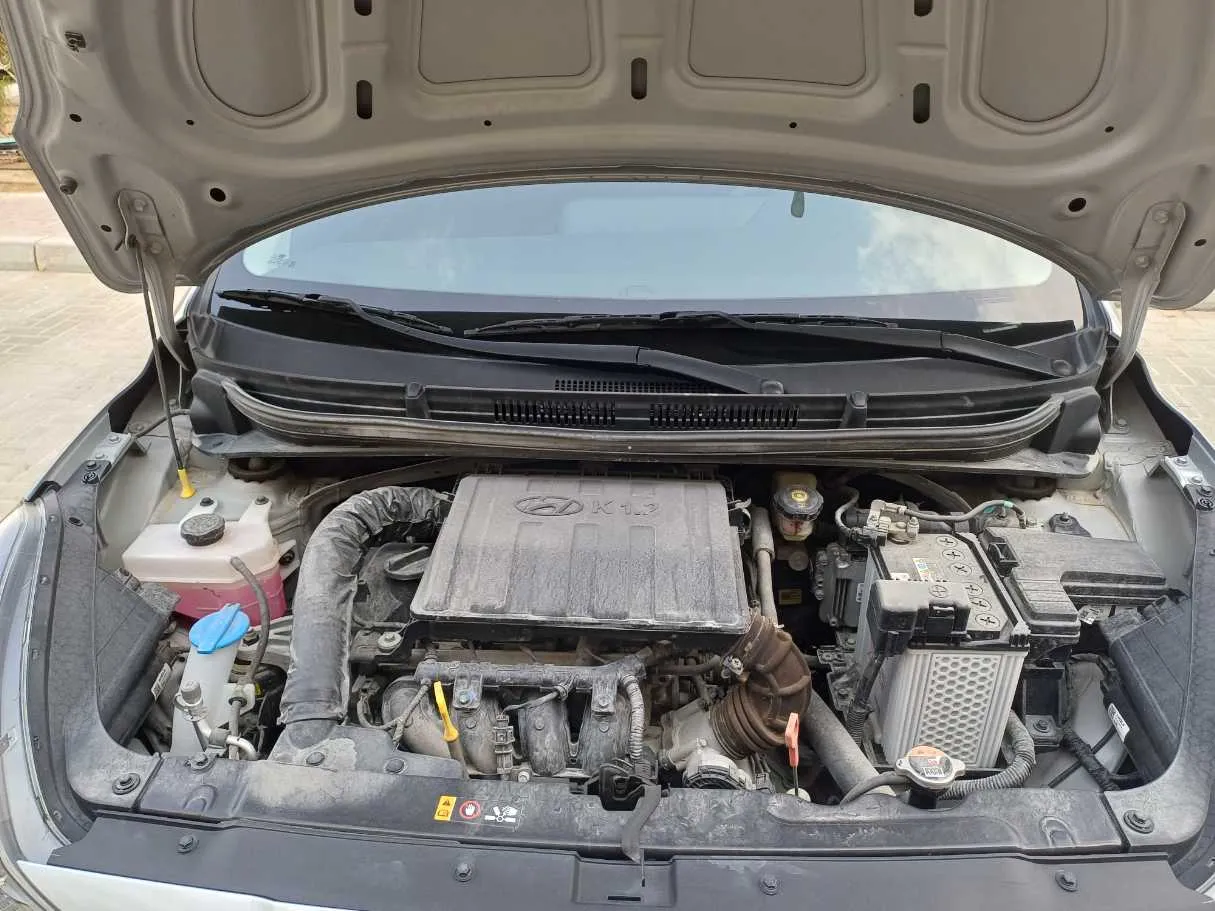 Car image 23