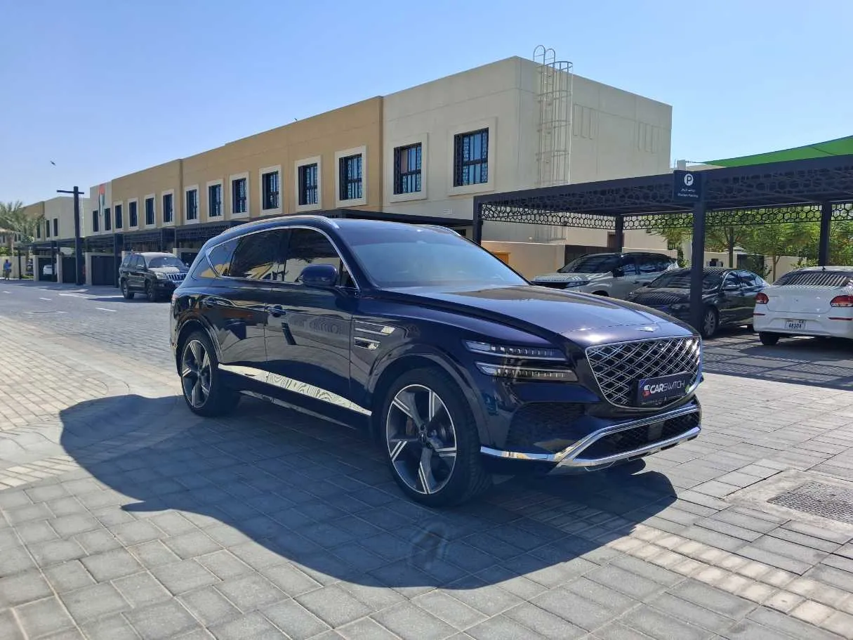 Car image 3