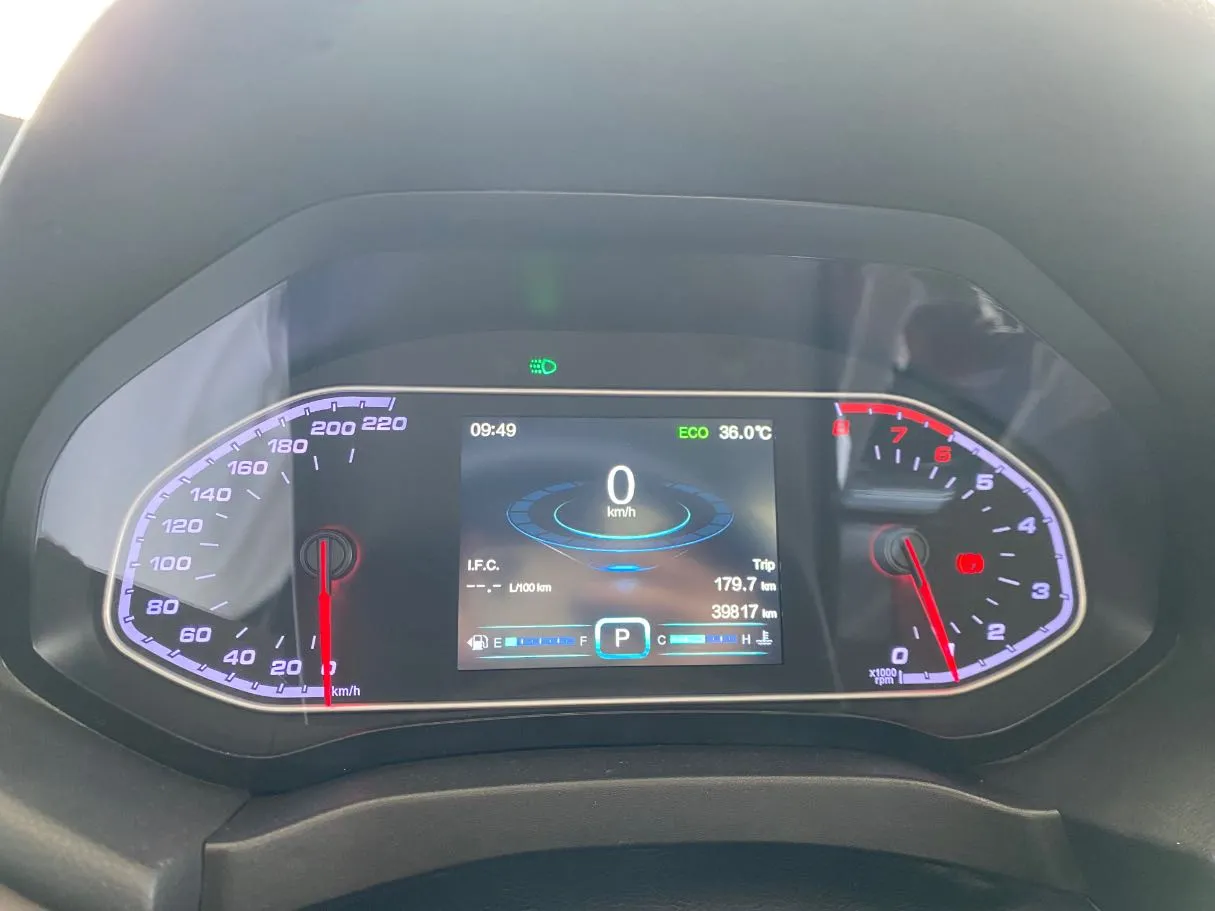 Car image 19
