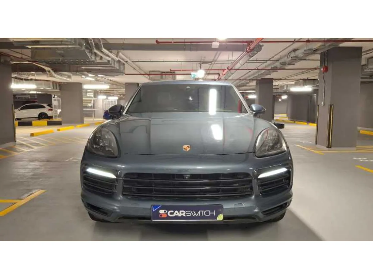 Car image 2