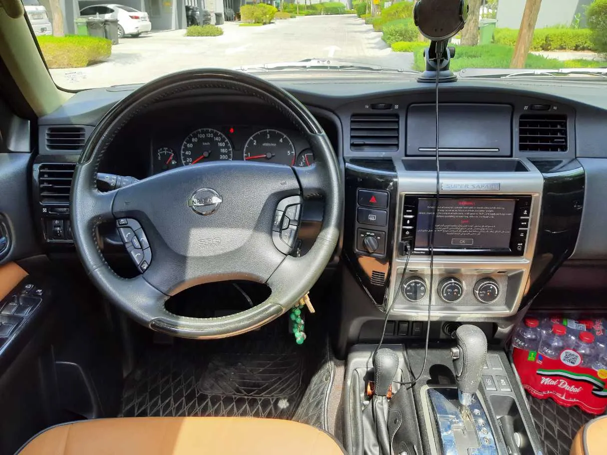 Car image 16