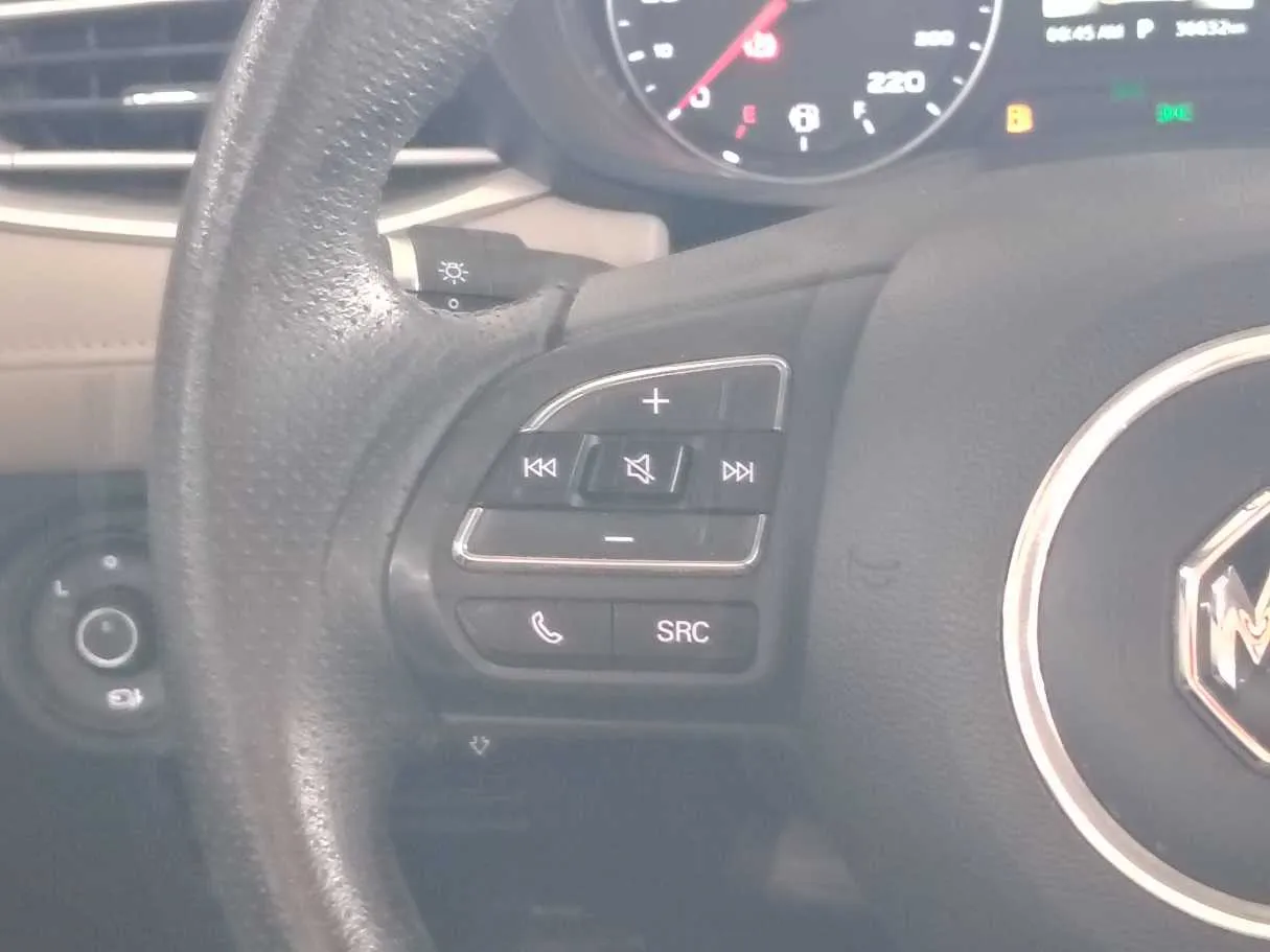 Car image 29