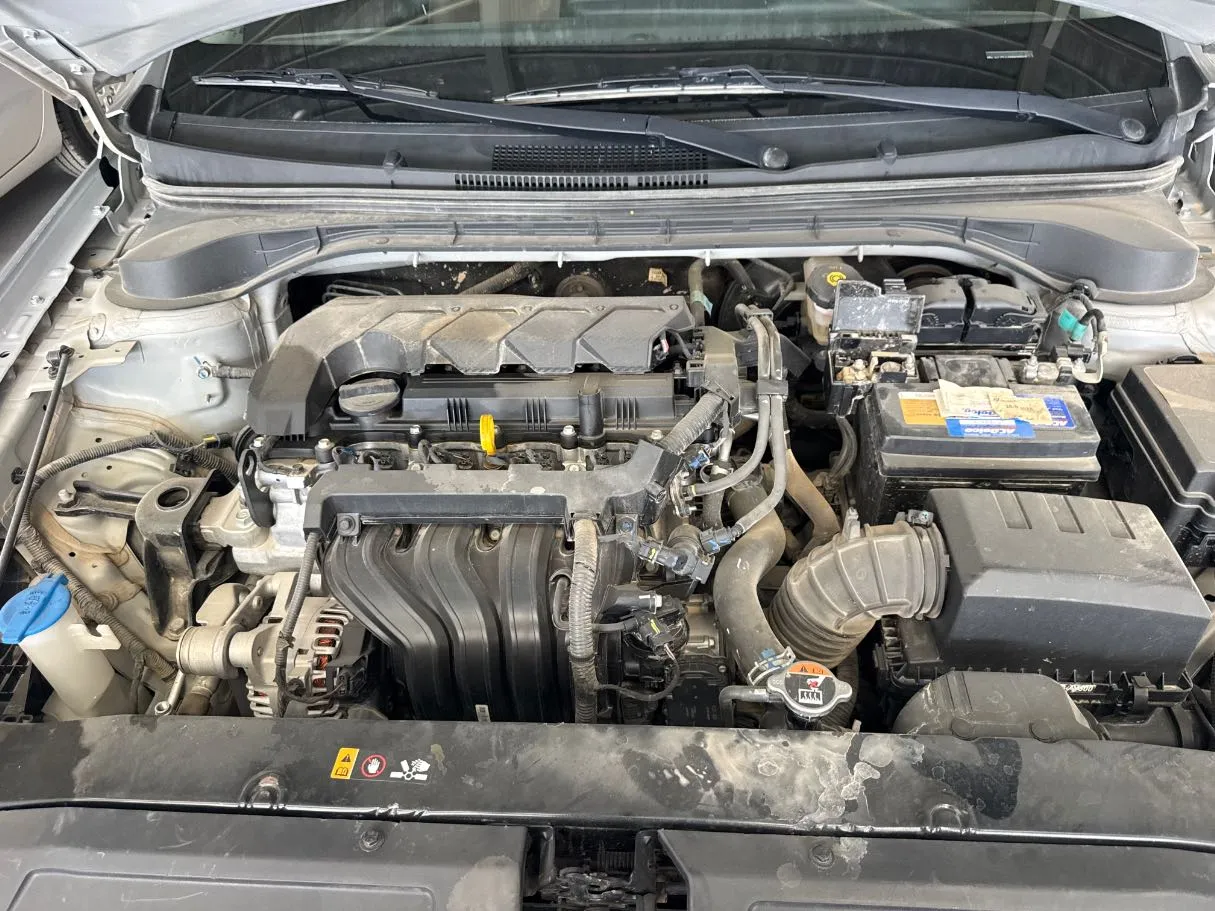 Car image 16