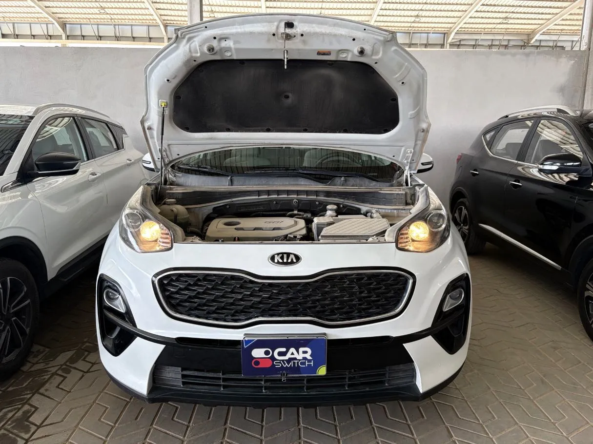 Car image 21