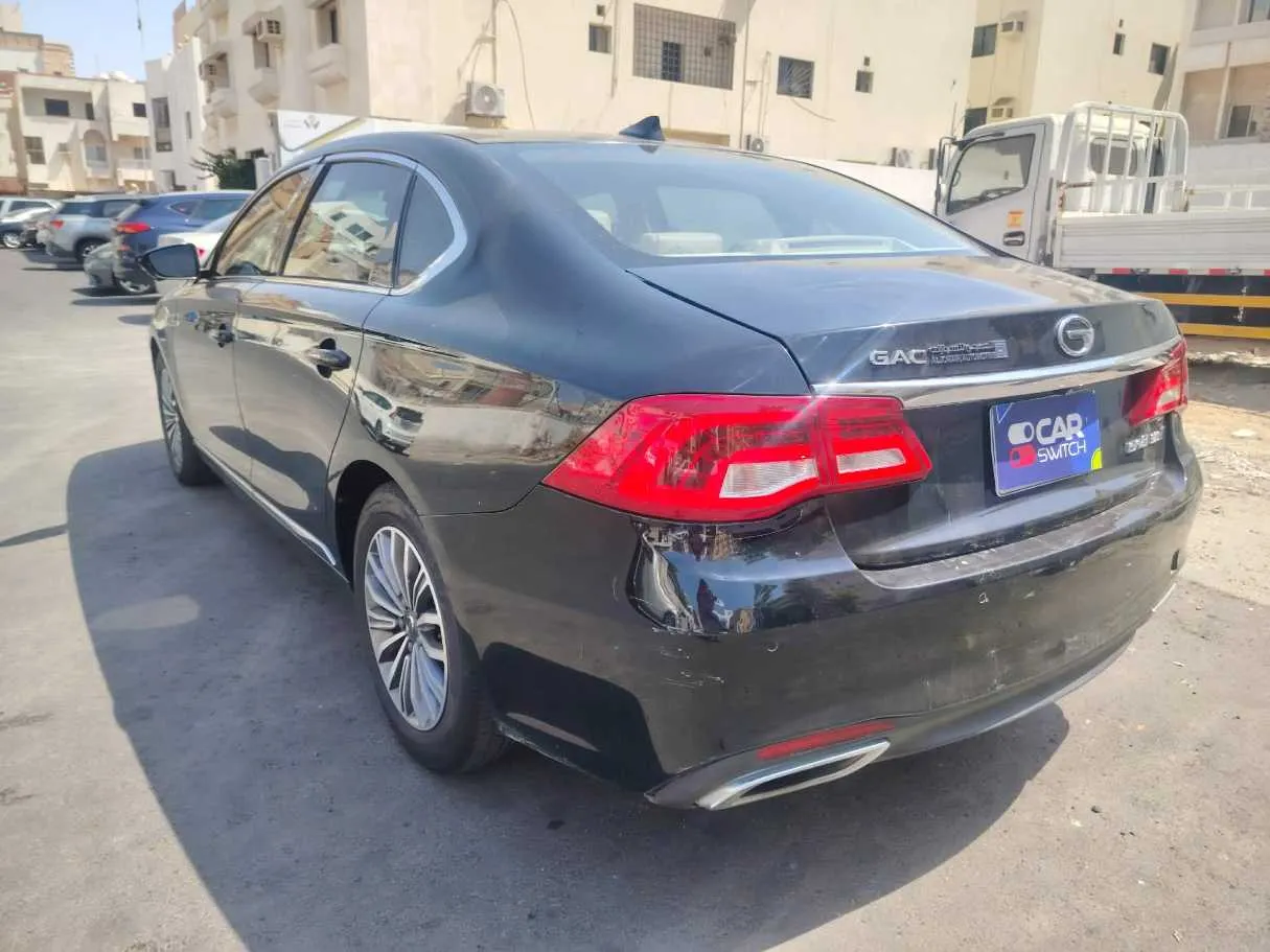 Car image 7