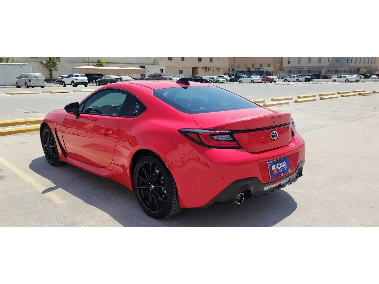 Car image 7