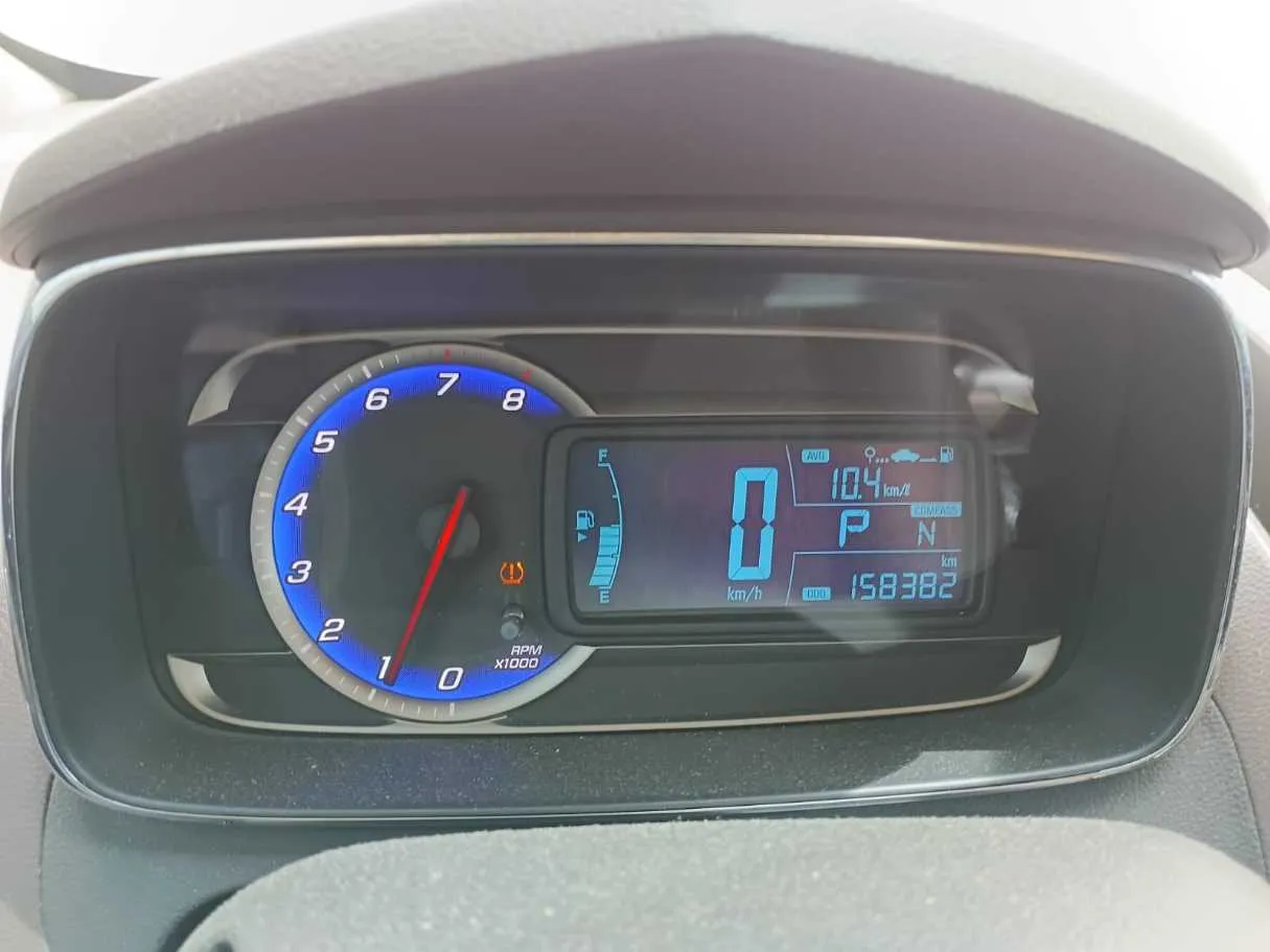 Car image 18