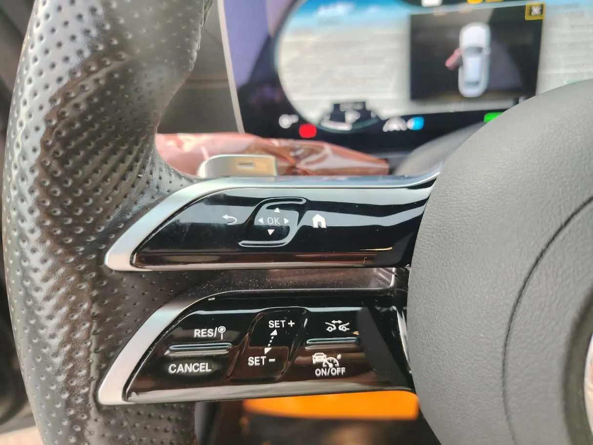 Car image 39