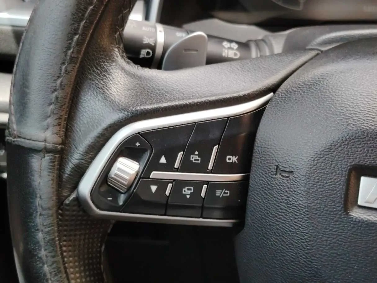 Car image 31