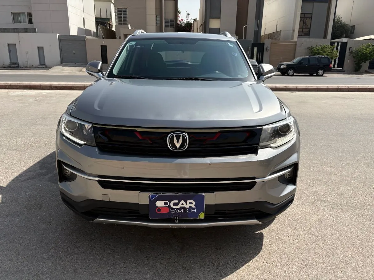 Car image 2