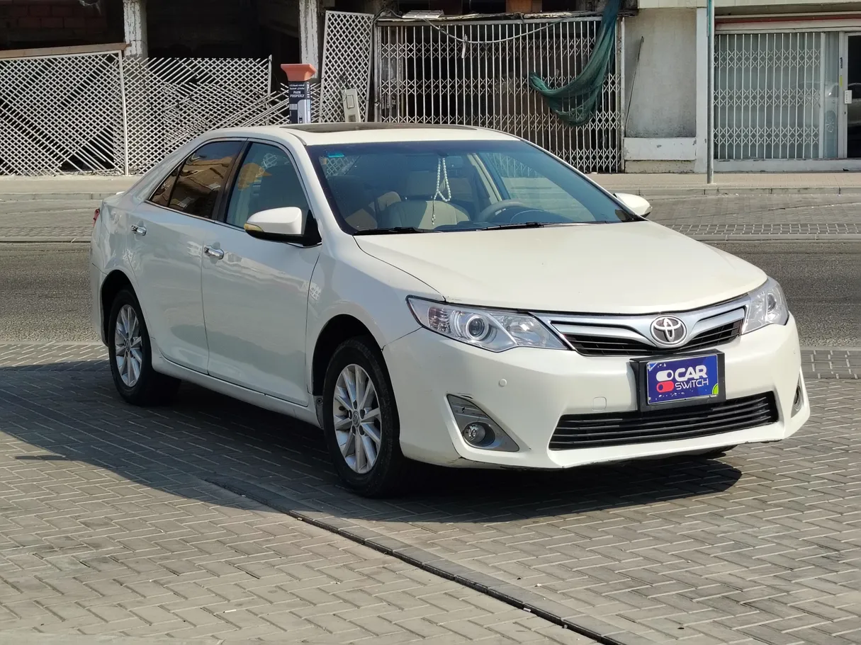 Car image 3