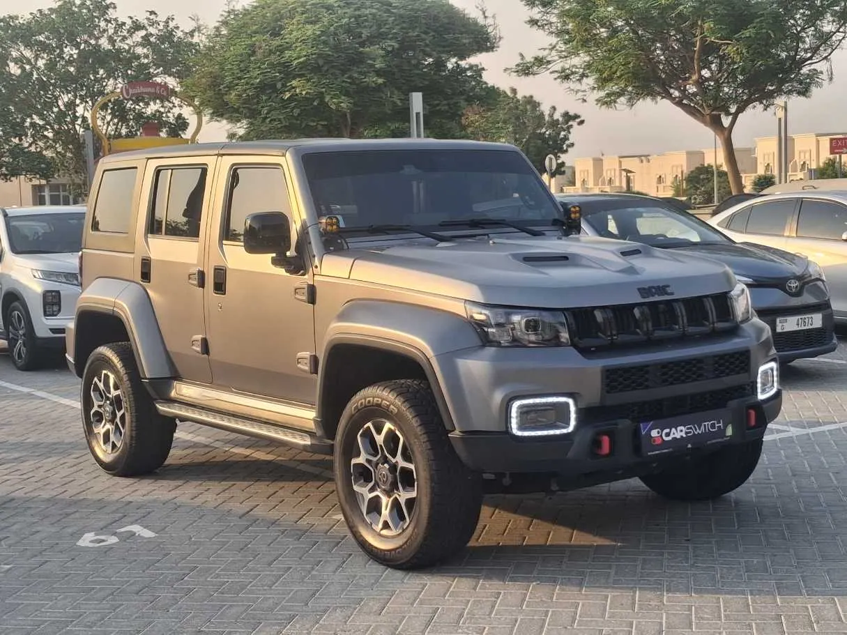 Car image 4