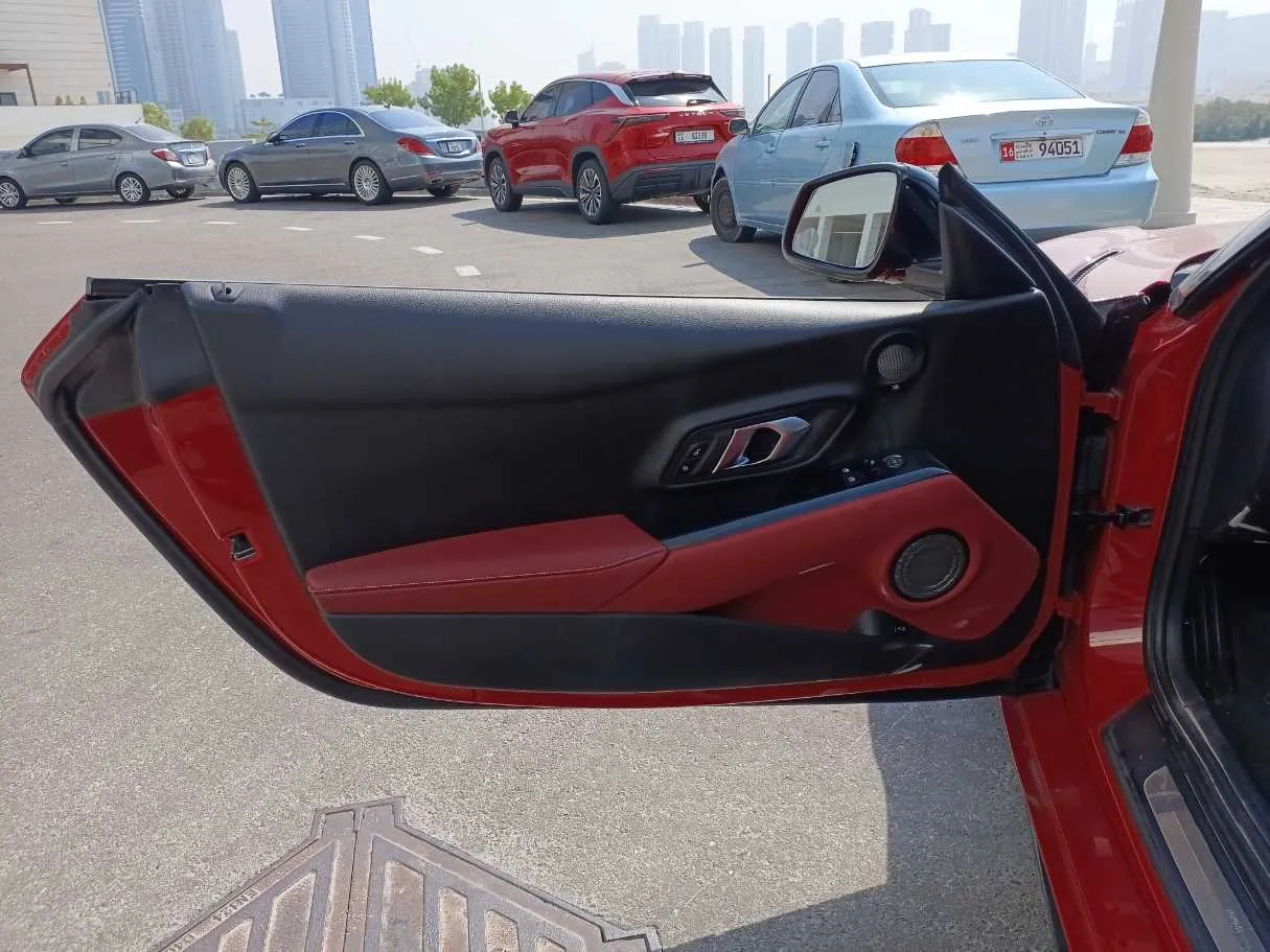 Car image 10