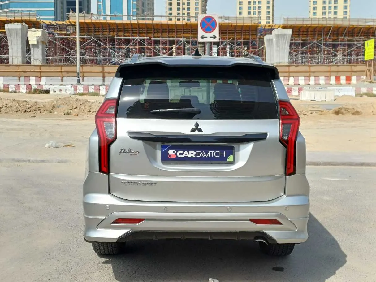 Car image 6