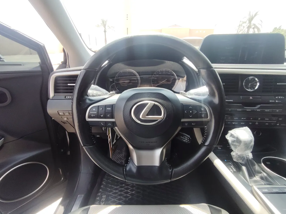 Car image 22