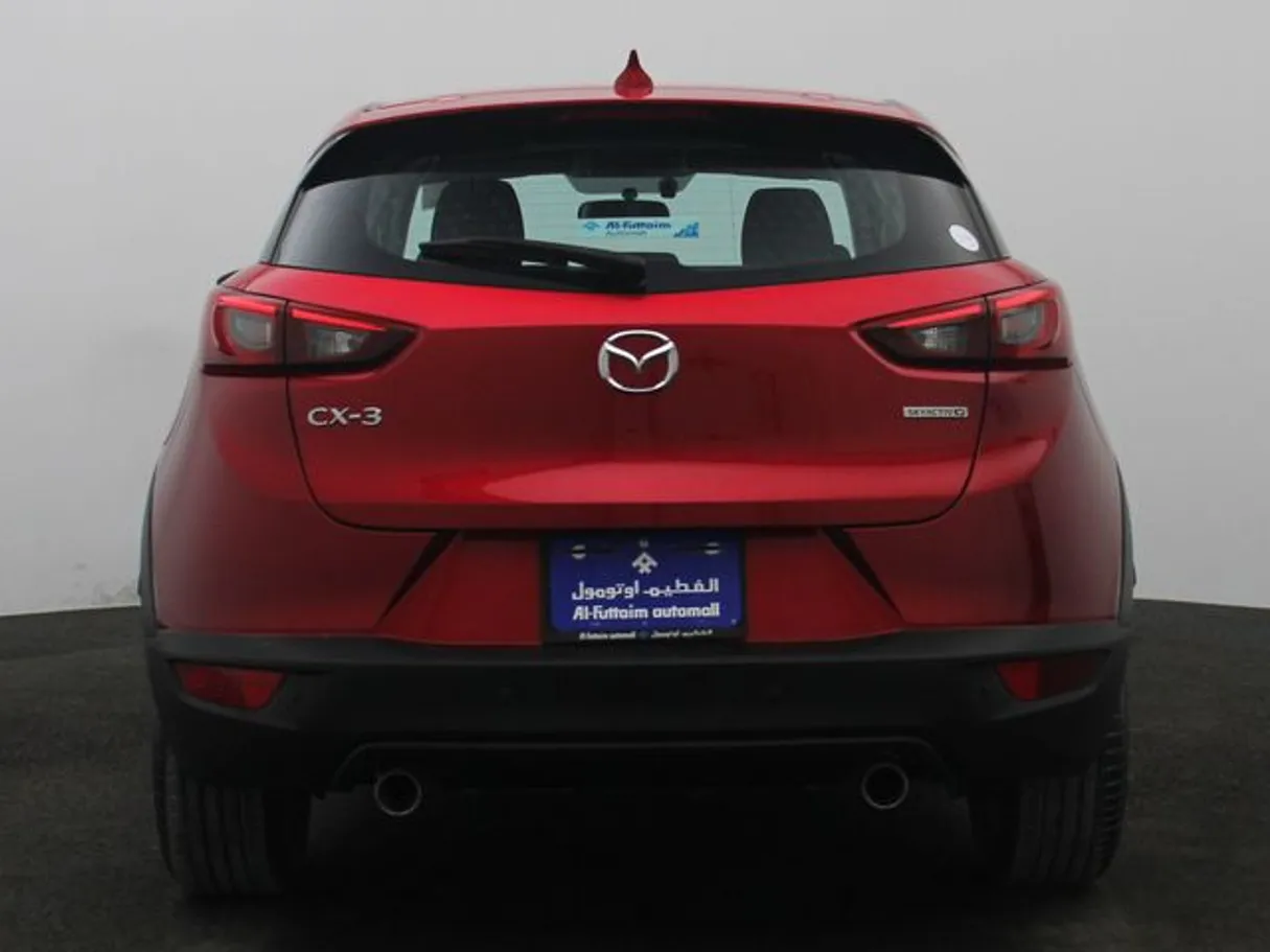 Car image 12
