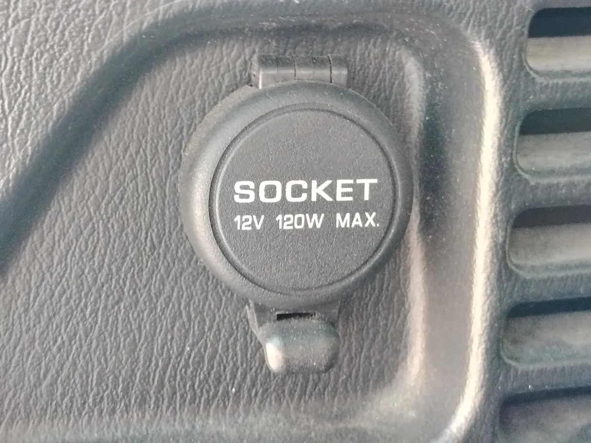 Car image 37