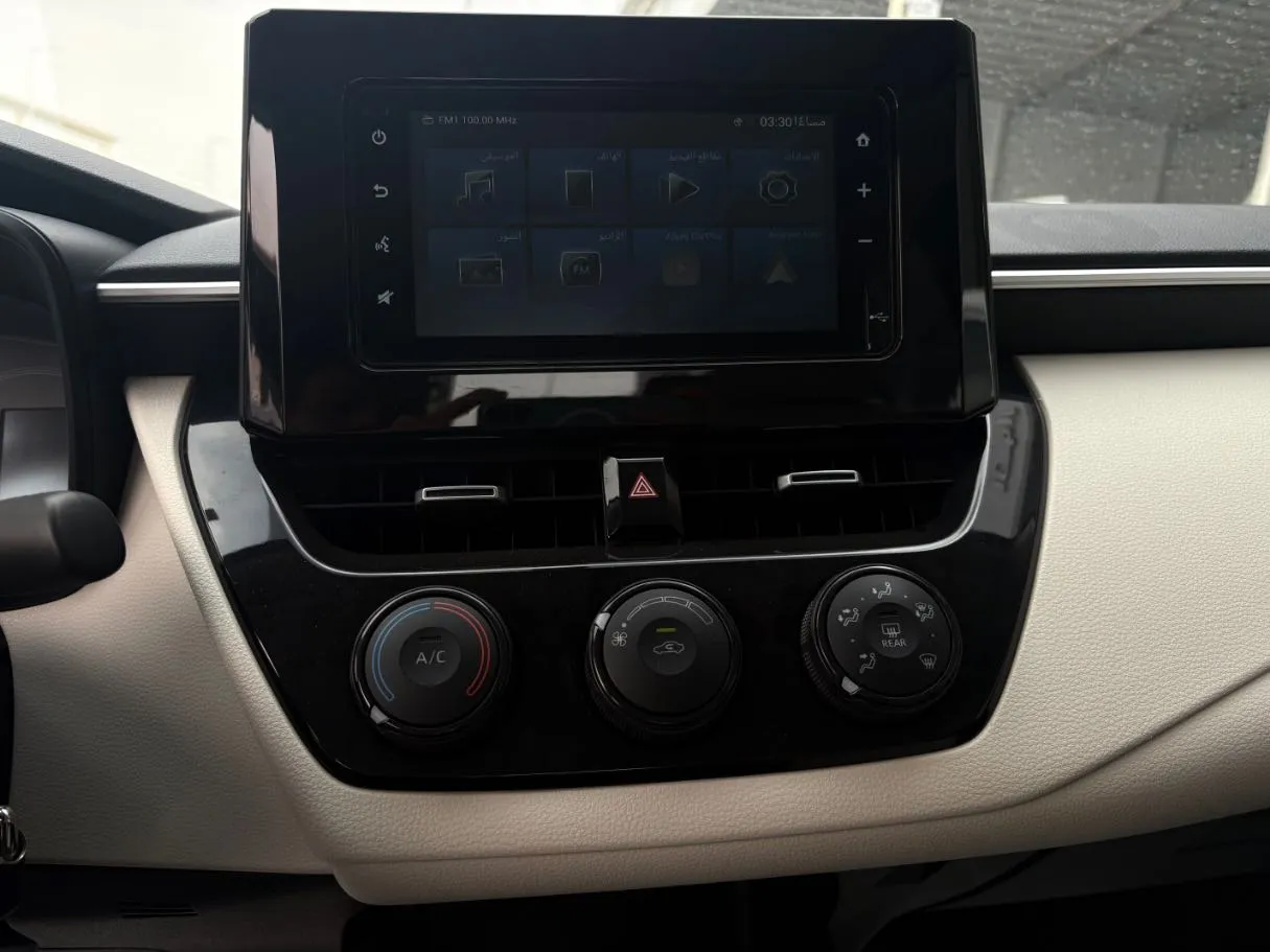 Car image 11