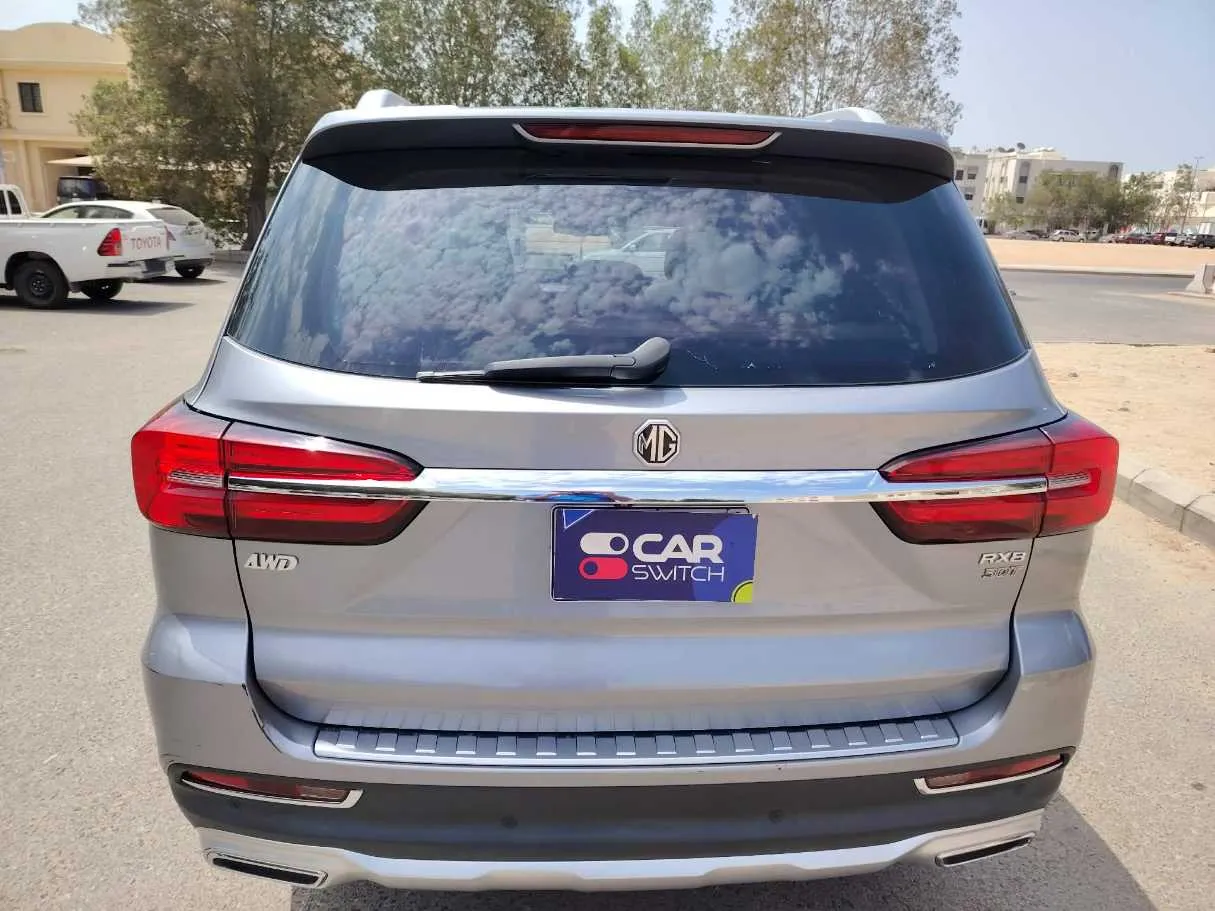 Car image 6