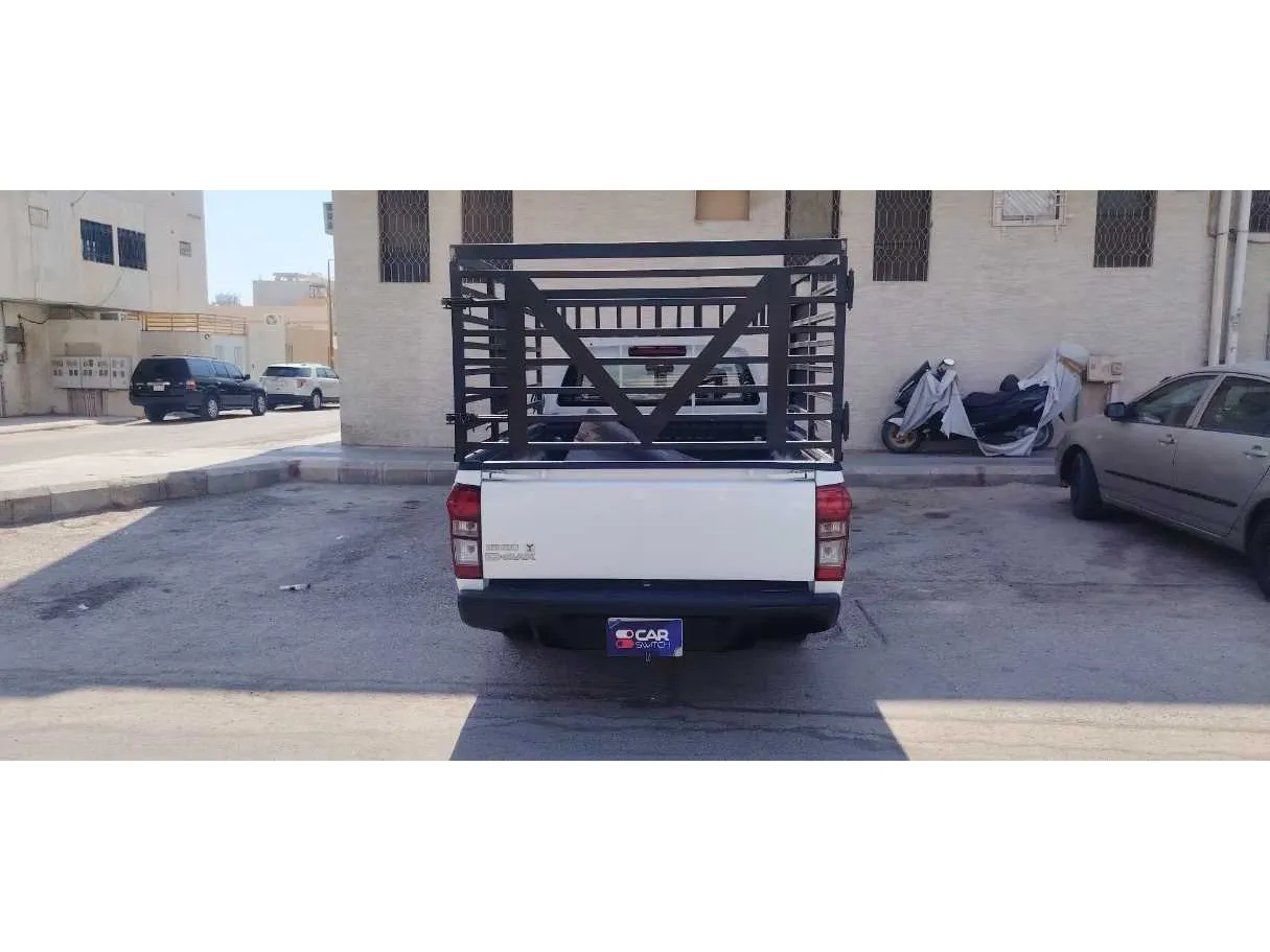 Car image 6