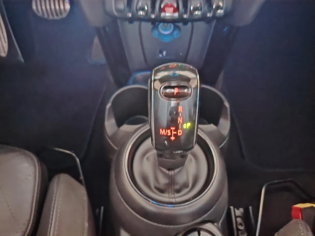 Car image 21
